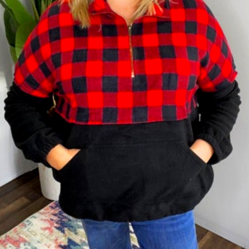 New buffalo plaid relaxed fit fleece